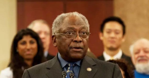 California Dem James Clyburn Under Fire For This &#039;Frowned-Upon Action&#039;