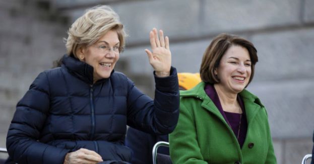 Watch: Warren And Klobuchar's Live White House Construction Reaction Flops Spectacularly