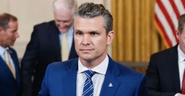 Trump’s White House Doubles Down On Hegseth Loyalty—Even As ANOTHER 'Signal Leak' Sparks Fresh Firestorm!