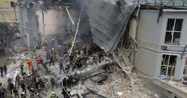 SHOCKING Footage Shows Missile Strike On Kyiv’s Children’s Hospital, Leaves Dozens Dead And Buried (WATCH)