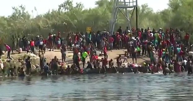 U.S. Border Patrol Agent Fatally Shoots Suspected Cartel Gunman After Intense Rio Grande Struggle