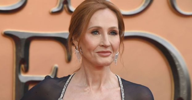 California Bookstore Drops Harry Potter Over J.K. Rowling’s Views!