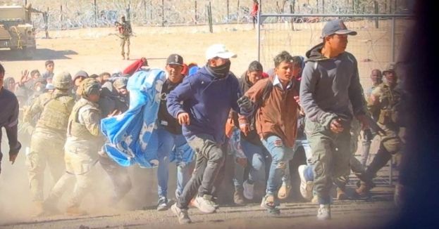 Oh No They Didn't: Texas Judge Gives Orders To Illegal Immigrants That Stormed The Border‚ You Won't Believe It!