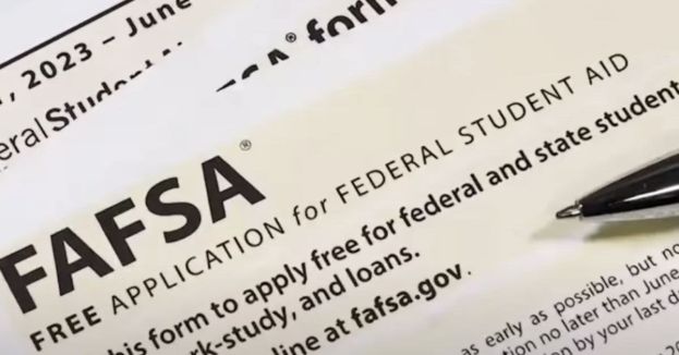 FAFSA Loophole Provides Texas Students With Non-Citizen Parents A Chance At Financial Aid Ahead Of Deadline