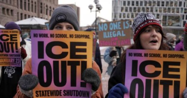 Senior GOP Powerhouse Urges Trump To Yank ICE Out Of Minneapolis