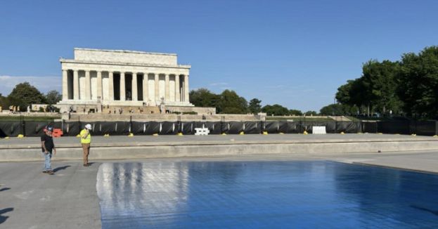 Watch: Trump Drives Motorcade Straight Through Drained Lincoln Memorial Reflecting Pool