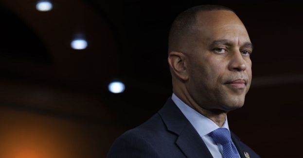 Hakeem Jeffries Caught Sabotaging Bipartisan Stock Trading Ban