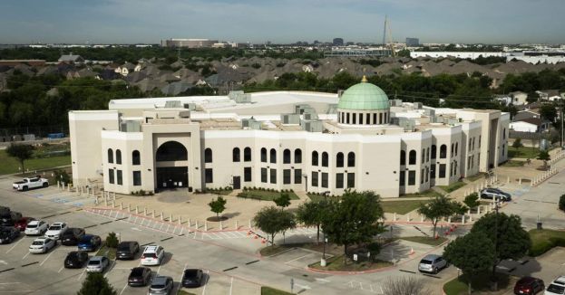 Plano Church-To-Mosque Image Ignites Texas Firestorm Over Islam’s Place In America
