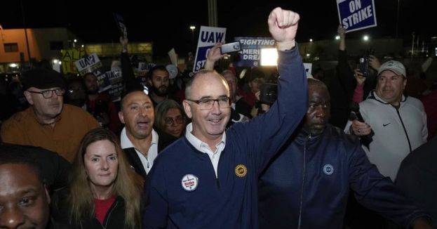 dangerous-territory-uaw-president-takes-stand-on-campus-protests