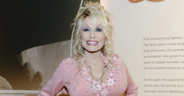 Fans Concerned After Dolly Parton Shares Bittersweet Personal Announcement