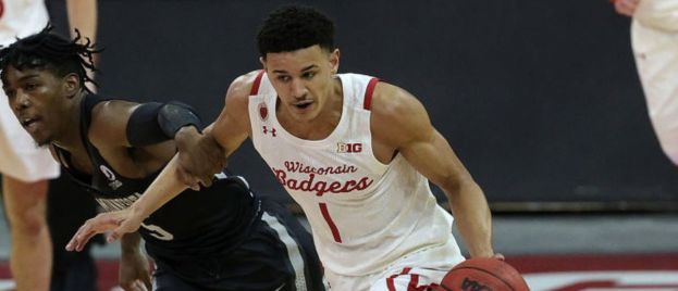 Wisconsin Drops To 8 In The Week 7 AP College Basketball Poll