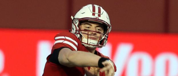 Wisconsin Is At 50/1 To Win The 2021 College Football Championship