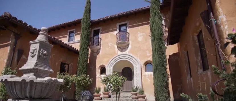 You Can Apparently Rent ‘The Bachelor’ Mansion For $5,999 A Night