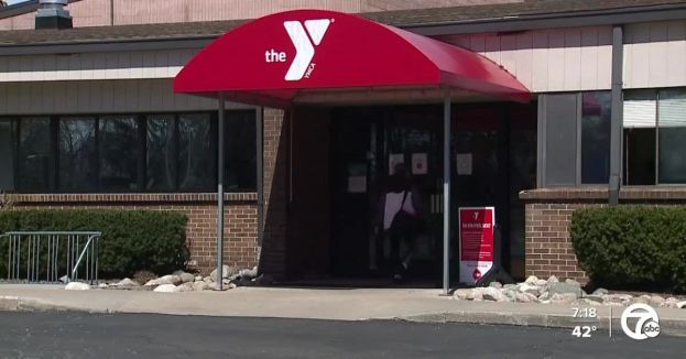 YMCA Gym Dispute Takes A Violent Turn – Until This NFL Legend Steps In