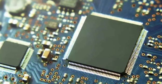 Trump’s Chip Flip: Brings Emiratis Into America’s Silicon Game!