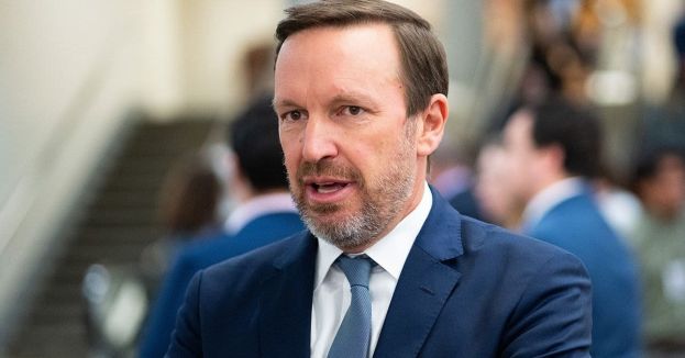 Resurfaced Sen. Murphy Clips Fuel Explosive Claims Of A Secret Illegal-Immigration Power Grab (Video)