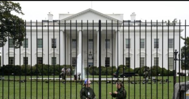 Trump Pushes Underground White House Visitor 'Hub' With Seven Security Lanes