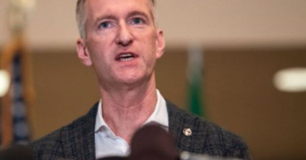 In Fight Against AntiFa, This Move By Portland Mayor Is &#039;Too Little Too Late&#039;