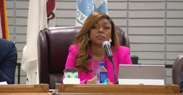 is-this-a-joke-chicago-s-notorious-worst-mayor-to-probe-worst-mayor-in-the-nation-tiffany-henyard-watch