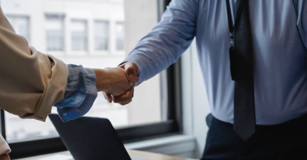 Survey Shocker: White Guys At Work Say They're Tiptoeing Like It's A Minefield!