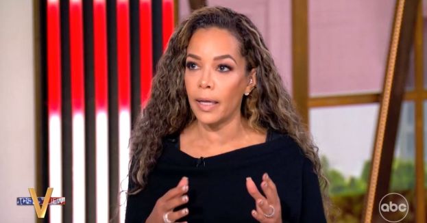 Sunny Hostin Stirs Up Sh*t With THIS "Patriotic" Move!