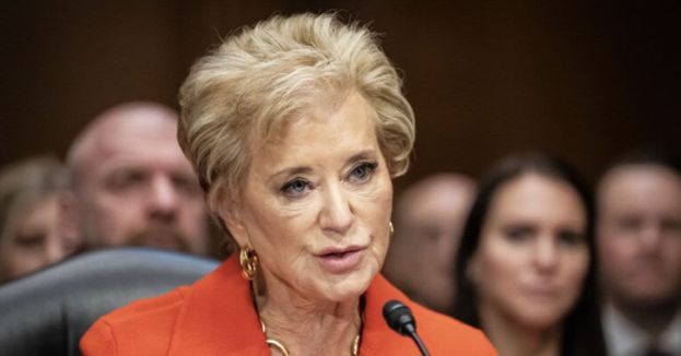 Linda McMahon Drops Hilarious Guide To Crashing Pressers—Perfect Finale To A Bonkers Week!