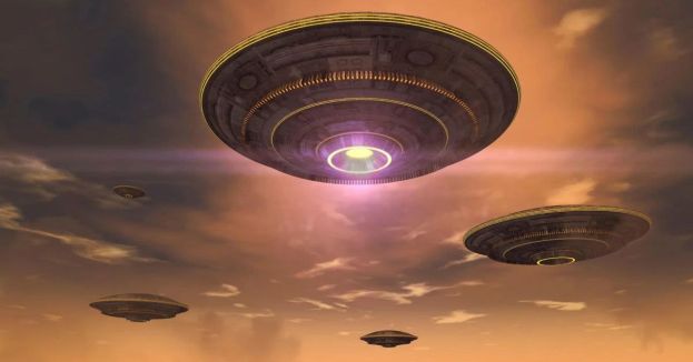 Residents Near Air Force Base Report MASSIVE UFO Sighting!