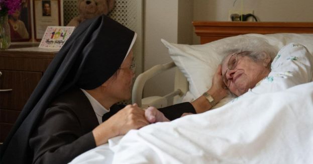 Federal Judge Halts Illinois Assisted Suicide Mandate After Catholic Groups Sue