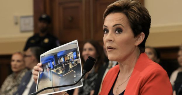 Judge Blocks Kari Lake, Forces Taxpayers To Keep Shelling Out Six-Figure Salary To VOA Boss Doing Nothing!