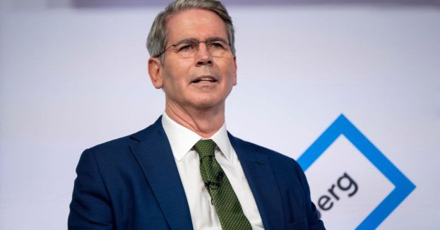 Trump’s Treasury Pick Spills The Truth: Secret Polls Knew Hillary Was Doomed Before Anyone Else!