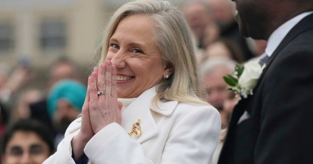 Abigail Spanberger Drops ‘Moderate’ Mask In First 6 Hours Virginia Lurches Hard Left Overnight