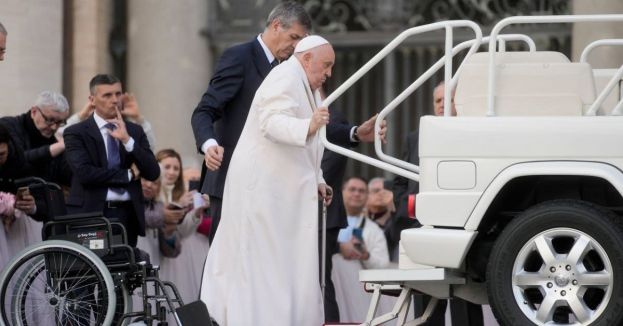 Holy Swing Vote: Experts Say Next Pope Might Pull Vatican Back To The Middle!