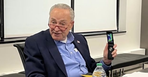 Chaos Erupts Outside Chuck Schumer’s NYC Office As Anti-Israel Mob Storms Building, Shuts Down Third Avenue