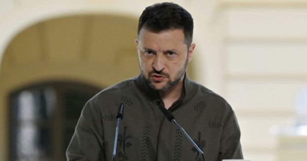 Zelenskyy's Bold Defiance On Ukraine's Independence Day: Vows Not To Lose War!