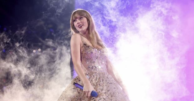 WATCH: Bill Maher Explains How Taylor Swift Can Swing Election