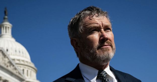 Trump Drops Endorsement Of Rebel Republican To Crush Massie In Epic Primary Showdown!